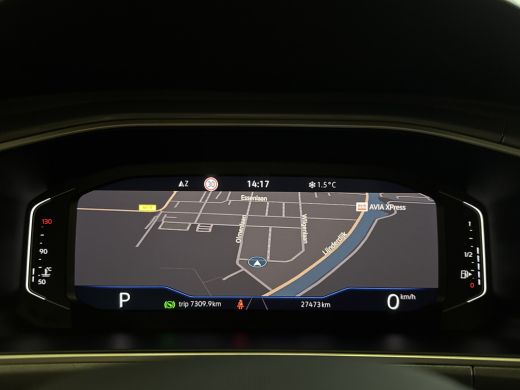 Volkswagen T-Roc 1.5 TSI 150PK DSG STYLE CAMERA/NAVI/ALALCANTARA ActivLease financial lease