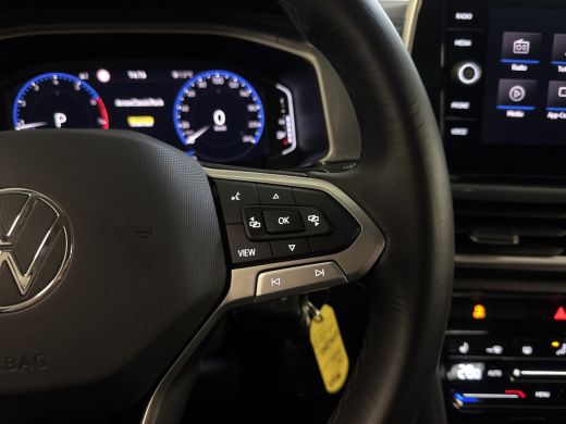 Volkswagen T-Roc 1.5 TSI 150PK DSG STYLE CAMERA/NAVI/ALALCANTARA ActivLease financial lease