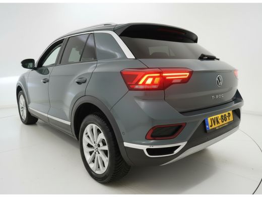 Volkswagen T-Roc 1.5 TSI 150PK DSG STYLE CAMERA/NAVI/ALALCANTARA ActivLease financial lease
