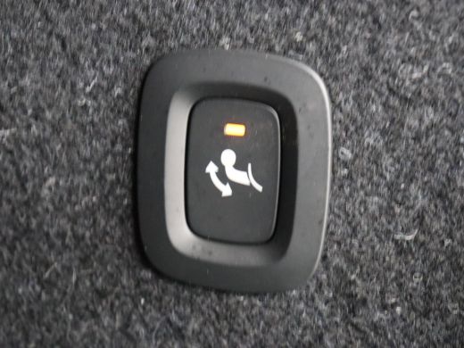 Volvo  XC40 Recharge P8 AWD R Design | SOH 90% | Panoramadak | Trekhaak | Adaptive cruise | Harman/Kardon | A... ActivLease financial lease