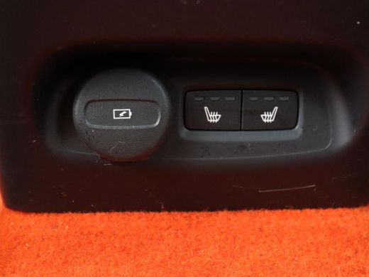 Volvo  XC40 Recharge P8 AWD R Design | SOH 90% | Panoramadak | Trekhaak | Adaptive cruise | Harman/Kardon | A... ActivLease financial lease