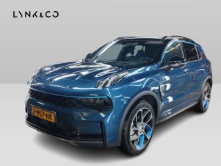 Lynk & Co 01 1.5 262pk PHEV Trekhaak(1800kg) 360&deg;Cam DAB Zwarte hemel