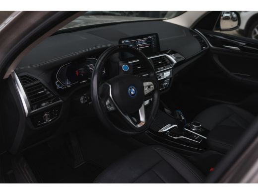 BMW iX3 High Executive / Achteruitrijcamera / Adaptief onderstel / LED / Driving Assistant Professional /... ActivLease financial lease