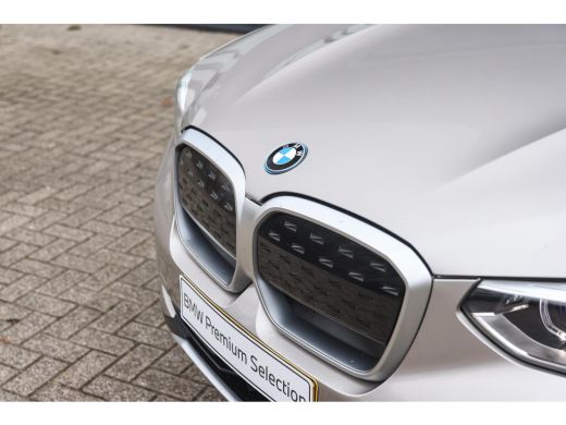BMW iX3 High Executive / Achteruitrijcamera / Adaptief onderstel / LED / Driving Assistant Professional /... ActivLease financial lease