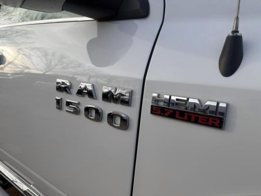 Dodge Ram 1500 1500 5.7 V8 4x4 Crew Cab 5'7 Limited | Diamond cover | RAMBOX| Luchtvering | Geheel rijklaar incl... ActivLease financial lease