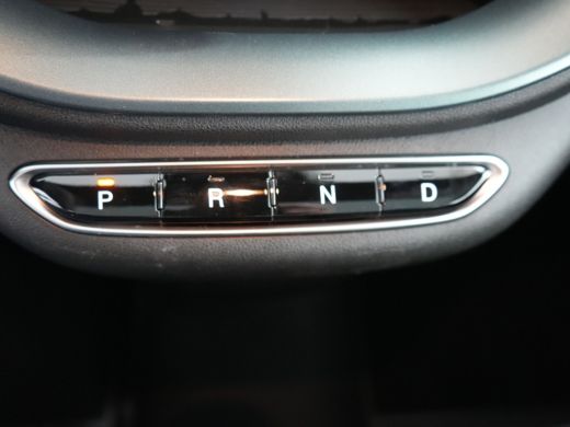 Fiat 500e Giorgio Armani | 10,25" touchscreen radio met Bluetooth, DAB & USB &eacute;n Navigatie | Automatische ai... ActivLease financial lease