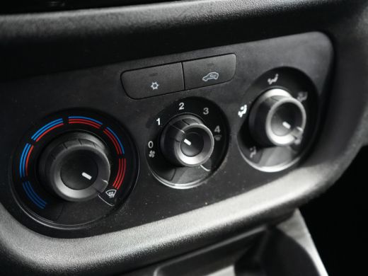 Fiat Dobl&ograve; Cargo 1.3 MJ L2H1 Maxi SX | Airco | Apple CarPlay | Centrale deurvergrendeling met afstandsbediening ActivLease financial lease