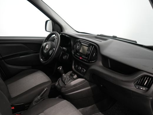 Fiat Dobl&ograve; Cargo 1.3 MJ L2H1 Maxi SX | Airco | Apple CarPlay | Centrale deurvergrendeling met afstandsbediening ActivLease financial lease