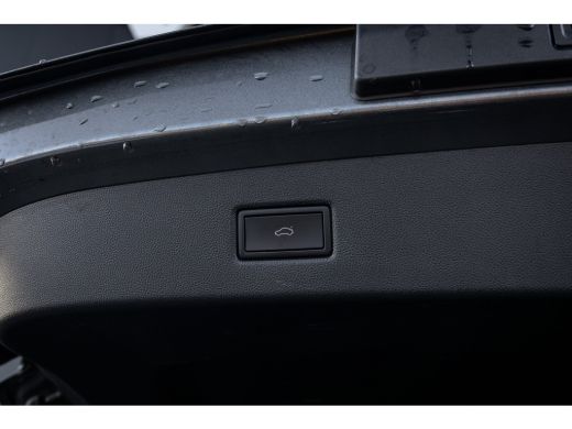 Ford Explorer Premium Extended Range RWD 77 kWh | Panoramadak | Trekhaak ActivLease financial lease