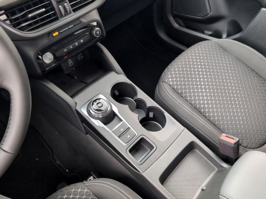 Ford Kuga 2.5 PHEV Titanium | Cruise control adaptief met Stop&Go en stuurhulp | Draadloze telefoonlader | ... ActivLease financial lease