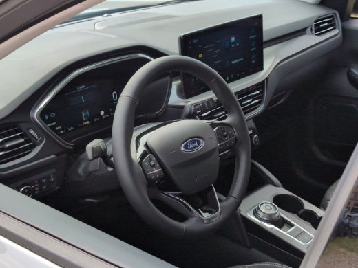 Ford Kuga 2.5 PHEV Titanium | Cruise control adaptief met Stop&Go en stuurhulp | Draadloze telefoonlader | ... ActivLease financial lease