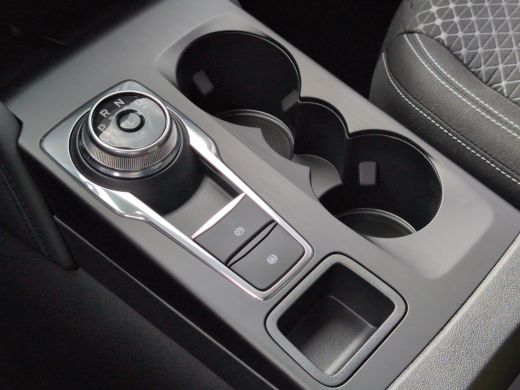 Ford Kuga 2.5 PHEV Titanium | Cruise control adaptief met Stop&Go en stuurhulp | Draadloze telefoonlader | ... ActivLease financial lease