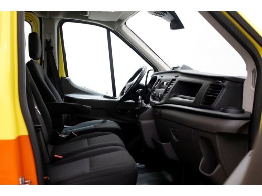 Ford Transit 350 2.0 TDCI 130pk D.C. Trend Open Laadbak Trekhaak 3000kg 08-2022 ActivLease financial lease