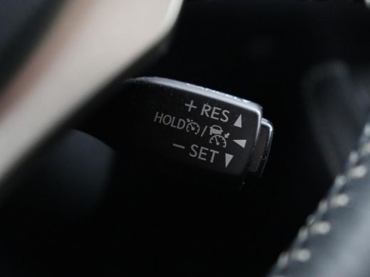 Lexus CT 200h Business Line | Alcantara | Camera | Navigatie | Full LED | Cruise control | Climate control ActivLease financial lease