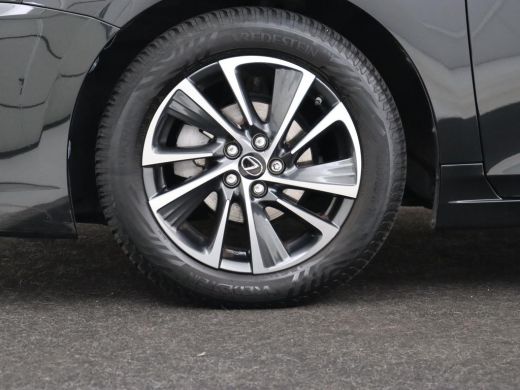 Lexus CT 200h Business Line | Alcantara | Camera | Navigatie | Full LED | Cruise control | Climate control ActivLease financial lease