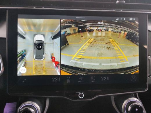 Lynk & Co 01 1.5 262pk Plug-in Pano.dak DAB 360&deg;Cam Stoelverw. Carplay ActivLease financial lease