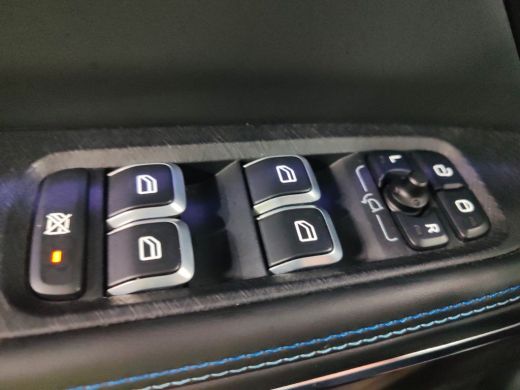 Lynk & Co 01 1.5 262pk Plug-in Pano.dak DAB 360&deg;Cam Stoelverw. Carplay ActivLease financial lease