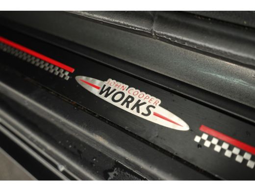 Mini Countryman 1.5 Cooper S E ALL4 Pepper Automaat, Works stuur, Panorama, Climate, ActivLease financial lease