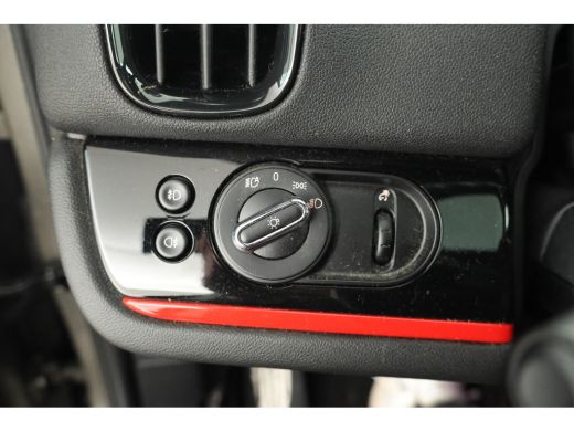 Mini Countryman 1.5 Cooper S E ALL4 Pepper Automaat, Works stuur, Panorama, Climate, ActivLease financial lease