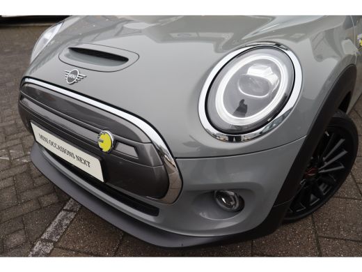 Mini Electric Essential / Sportstoelen / Achteruitrijcamera / Comfort Access / LED / Stoelverwarming / Aircondi... ActivLease financial lease