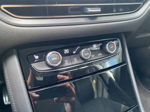 Opel Grandland 1.2 130PK TURBO LEVEL 4/GS-LINE AUTOMAAT | STUUR, STOEL &VOORRUITVERWARMING| AGR COMFORTSTOELEN| ... ActivLease financial lease