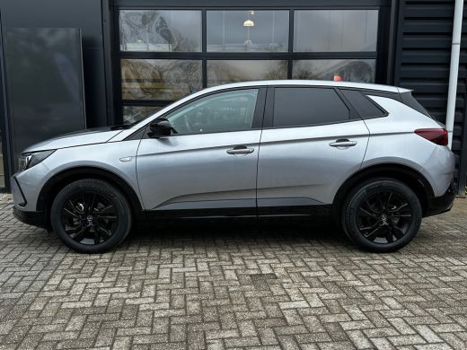 Opel Grandland 1.2 130PK TURBO LEVEL 4/GS-LINE AUTOMAAT | STUUR, STOEL &VOORRUITVERWARMING| AGR COMFORTSTOELEN| ... ActivLease financial lease