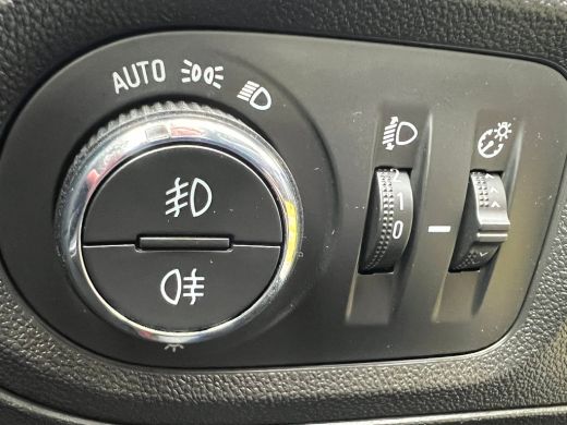 Opel Grandland X 1.2 130PK Turbo Innovation | KEYLESS ENTRY & START| CAMERA| NAVIGATIE| AGR-COMFORTSTOELEN| PARKEE... ActivLease financial lease