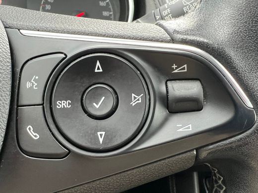 Opel Grandland X 1.2 130PK Turbo Innovation | KEYLESS ENTRY & START| CAMERA| NAVIGATIE| AGR-COMFORTSTOELEN| PARKEE... ActivLease financial lease