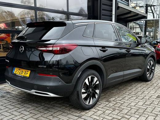 Opel Grandland X 1.2 130PK Turbo Innovation | KEYLESS ENTRY & START| CAMERA| NAVIGATIE| AGR-COMFORTSTOELEN| PARKEE... ActivLease financial lease