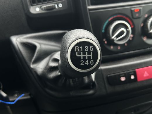 Opel Movano 2.2 CDTi 141 PK / BAKWAGEN+KLEP / 1.050 KG LAADVERMOGEN / 1e EIG. / DHOLLANDIA LAADKLEP / AIRCO /... ActivLease financial lease