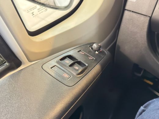 Peugeot Boxer 2.2 BlueHDi 120 L2H2 3.0t | NIEUW BPM VRIJ! | Achteruitrijcamera | Airco | Apple Carplay/Android ... ActivLease financial lease