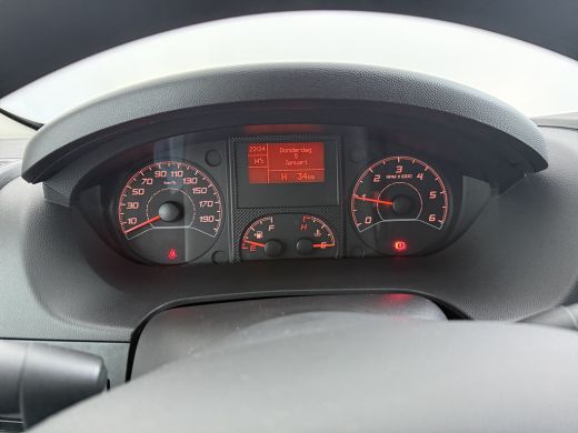 Peugeot Boxer 2.2 BlueHDi 120 L2H2 3.0t | NIEUW BPM VRIJ! | Achteruitrijcamera | Airco | Apple Carplay/Android ... ActivLease financial lease