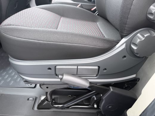 Peugeot Boxer 2.2 BlueHDi 120 L2H2 3.0t | NIEUW BPM VRIJ! | Achteruitrijcamera | Airco | Apple Carplay/Android ... ActivLease financial lease