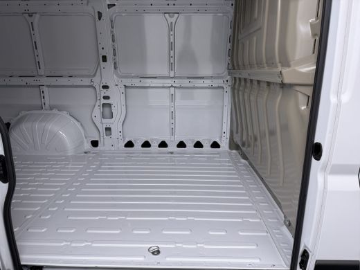 Peugeot Boxer 2.2 BlueHDi 120 L2H2 3.0t | NIEUW BPM VRIJ! | Achteruitrijcamera | Airco | Apple Carplay/Android ... ActivLease financial lease