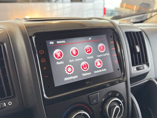 Peugeot Boxer 333 2.2 BlueHDi 140 L2H2 Premium | NIEUW BPM VRIJ! | Achteruitrijcamera | Airco | Apple Carplay /... ActivLease financial lease