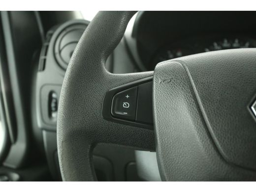 Renault Master T35 2.3 dCi L2H2 | Airco | Cruise | Trekh. | Imperiaal | Navigatie | Carplay ActivLease financial lease