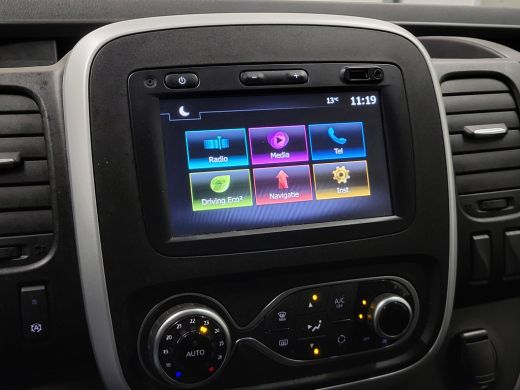 Renault Trafic 2.0dCi 120pk L2/H1 Imperiaal Trekhaak Euro 6! ActivLease financial lease