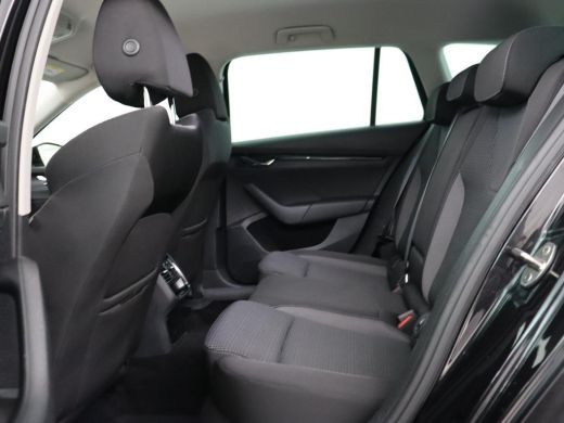 Skoda Octavia 1.0 TSI Business Edition | Trekhaak | Carplay | Stoelverwarming | Navigatie | Full LED ActivLease financial lease