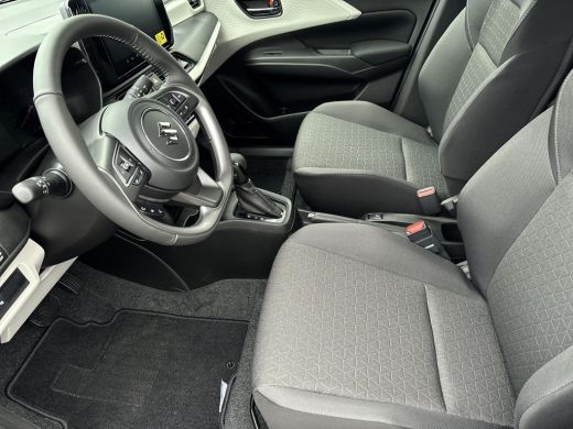 Suzuki Swift 1.2 Select Smart Hybrid NIEUW UIT VOORRAAD | Stoelverwarming | Navigatiesysteem | Automaat | Airc... ActivLease financial lease