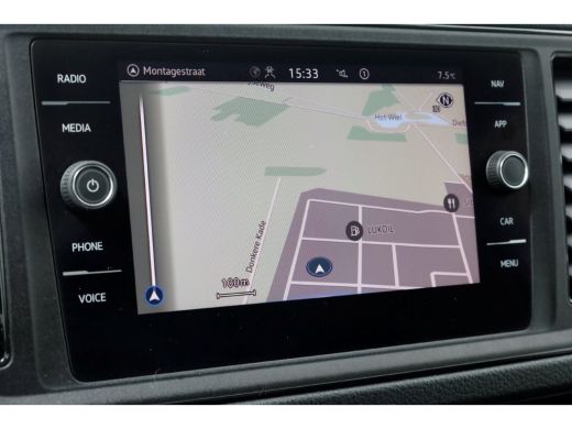 Volkswagen Crafter 50 2.0 TDI 177pk Bakwagen met 1000kg laadklep en zijdeur L445/H233 06-2022 ActivLease financial lease