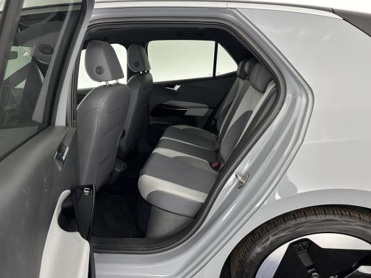 Volkswagen ID.3 First Max 58 kWh [ 3-Fase ] {SOH-92%} (INCL.BTW) *PANO | HEAD-UP | ADAPTIVE-CRUISE | FULL-LED | B... ActivLease financial lease