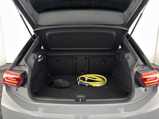 Volkswagen ID.3 First Max 58 kWh [ 3-Fase ] {SOH-92%} (INCL.BTW) *PANO | HEAD-UP | ADAPTIVE-CRUISE | FULL-LED | B... ActivLease financial lease