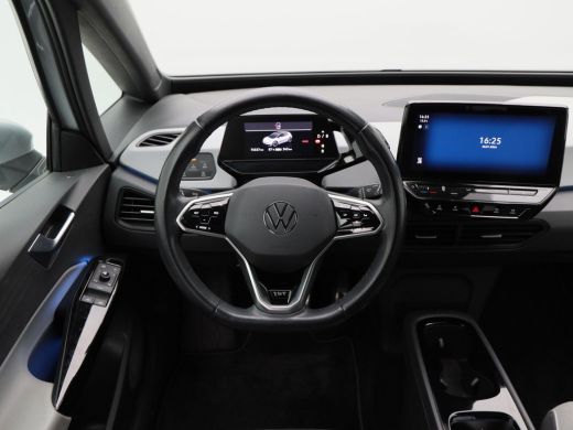 Volkswagen ID.3 First Plus 58 kWh | Adaptive Cruise | Climate Control | Stoelverwarming | Navigatie | Camera | Ca... ActivLease financial lease