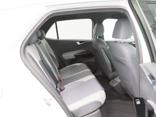 Volkswagen ID.3 First Plus 58 kWh | Adaptive Cruise | Climate Control | Stoelverwarming | Navigatie | Camera | Ca... ActivLease financial lease
