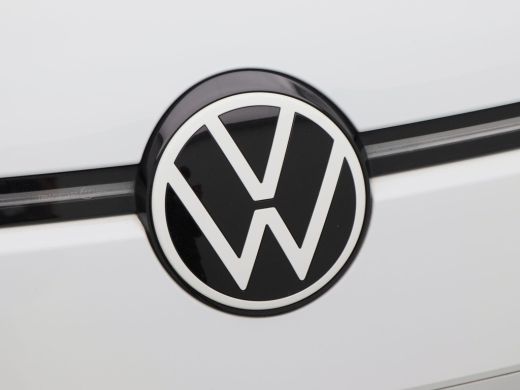 Volkswagen ID.3 First Plus 58 kWh | Adaptive Cruise | Climate Control | Stoelverwarming | Navigatie | Camera | Ca... ActivLease financial lease