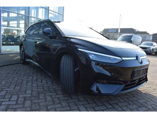 Volkswagen ID.7 Pro Limited Edition | Achterbank in ongelijke delen neerklapbaar incl. middenarmsteun en doorlaad... ActivLease financial lease
