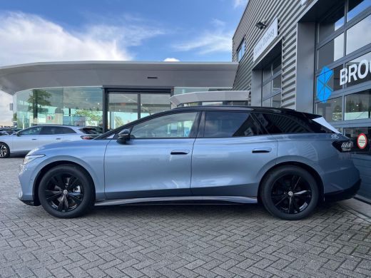 Volkswagen ID.7 Pro Limited Edition | Achterbank in ongelijke delen neerklapbaar incl. middenarmsteun en doorlaad... ActivLease financial lease