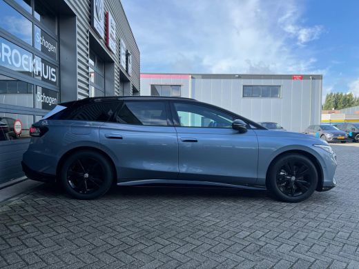 Volkswagen ID.7 Pro Limited Edition | Achterbank in ongelijke delen neerklapbaar incl. middenarmsteun en doorlaad... ActivLease financial lease