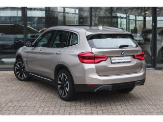 BMW iX3 High Executive / Achteruitrijcamera / Adaptief onderstel / LED / Driving Assistant Professional /...