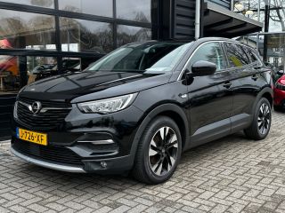 Opel Grandland X 1.2 130PK Turbo Innovation | KEYLESS ENTRY & START| CAMERA| NAVIGATIE| AGR-COMFORTSTOELEN| PARKEE...